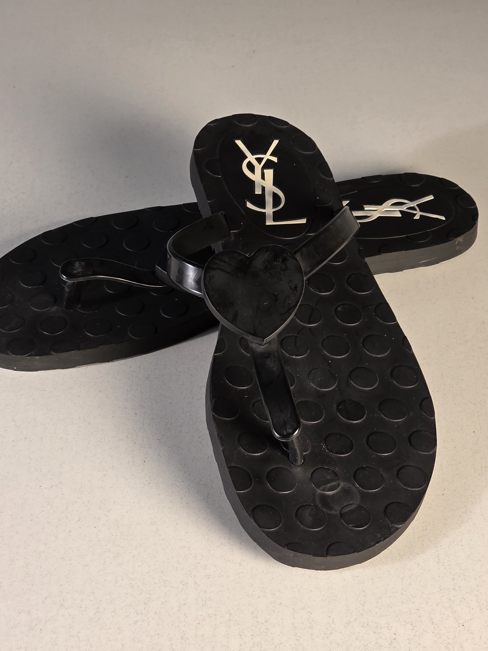 YSL Saint Laurent Black Rubber Flip Flops Sandals Italy Size 39